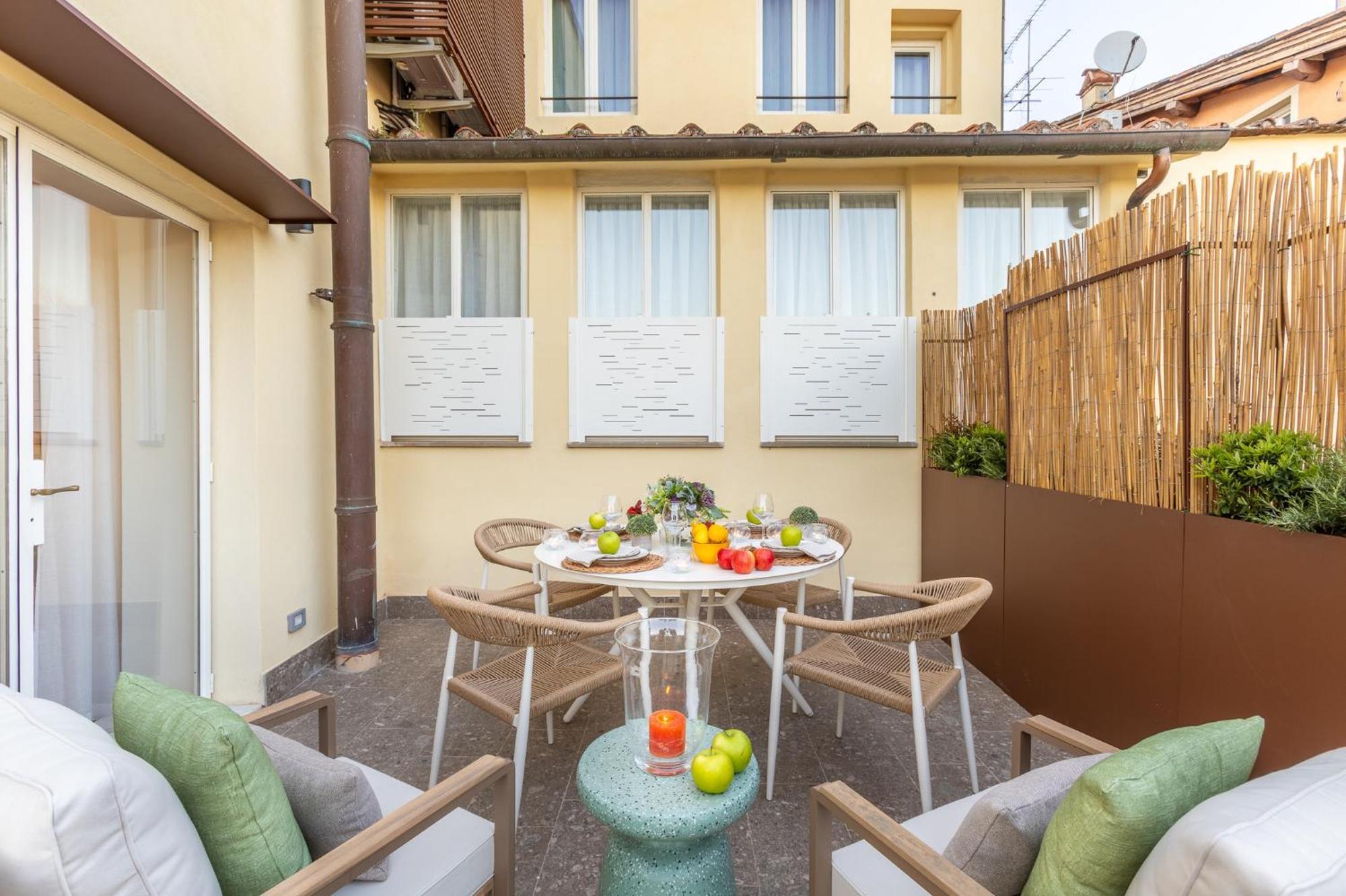 Letizia Terrace *